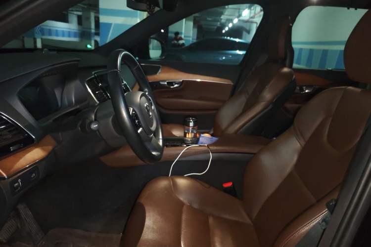 Used Volvo XC90 2021 B6 Zhiyi Luxury Edition 7-Seater Left Front Seat