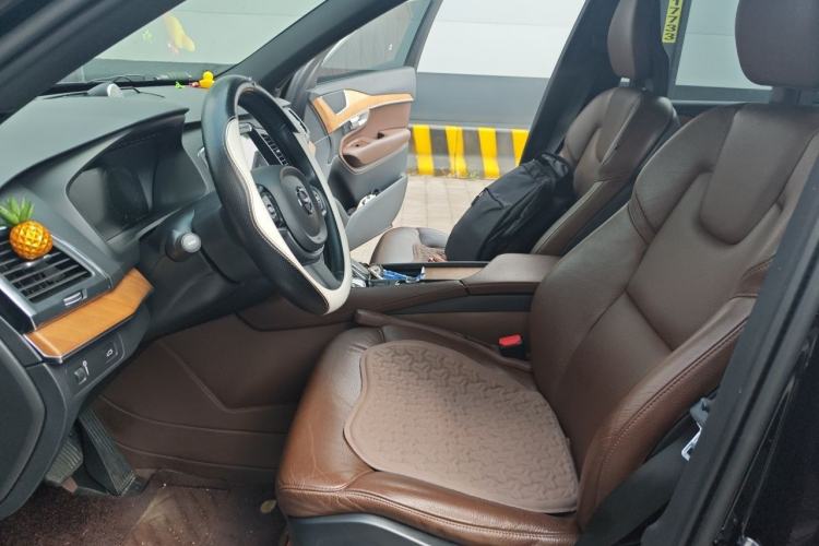 Used Volvo XC90 2021 B5 SmartDrive Luxury Edition 7 Seats Left Front Seat