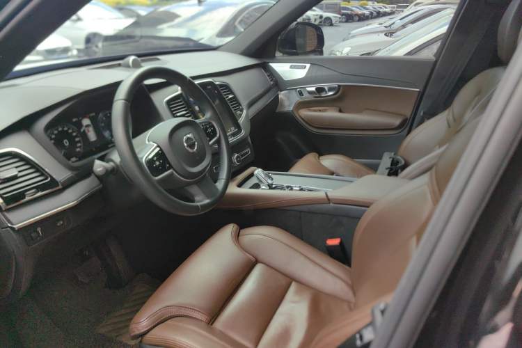 Used Volvo XC90 2021 B6 Luxury Smart Edition 7-Seater Left Front Seat