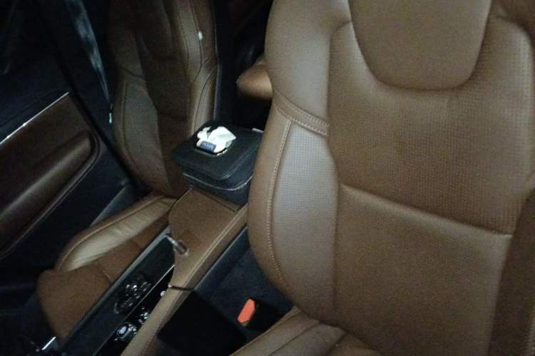 Used Volvo XC90 2021 B6 Luxury Smart Edition 7-Seater Left Front Seat