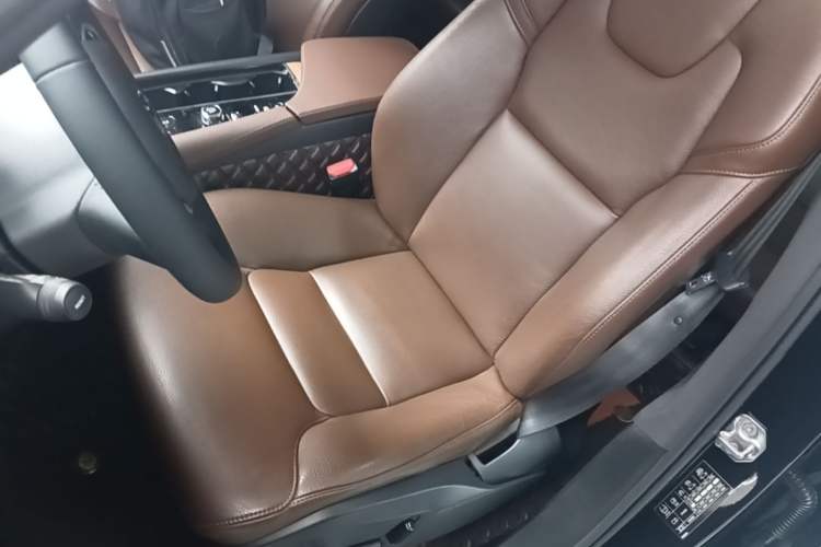 Used Volvo XC90 2021 B6 Zhiyi Luxury Edition 7-Seater Left Front Seat