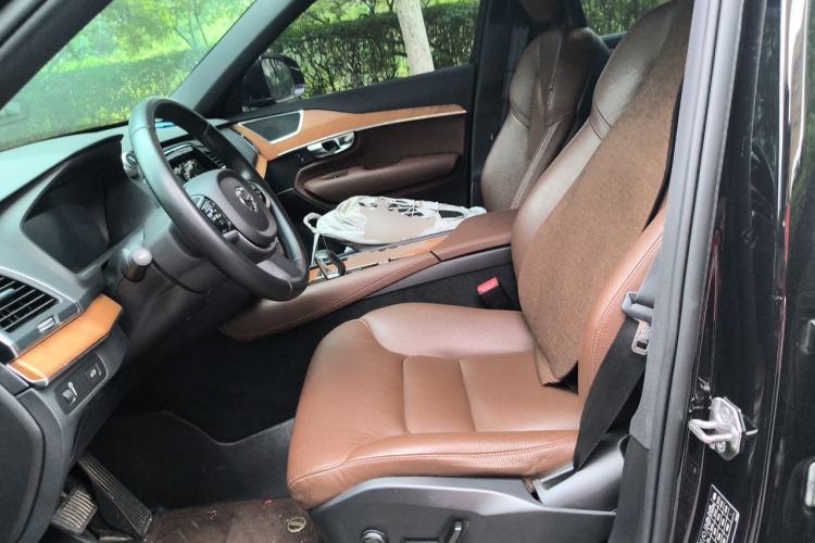 Used Volvo XC90 2021 B5 SmartDrive Luxury Edition 7 Seats Left Front Seat