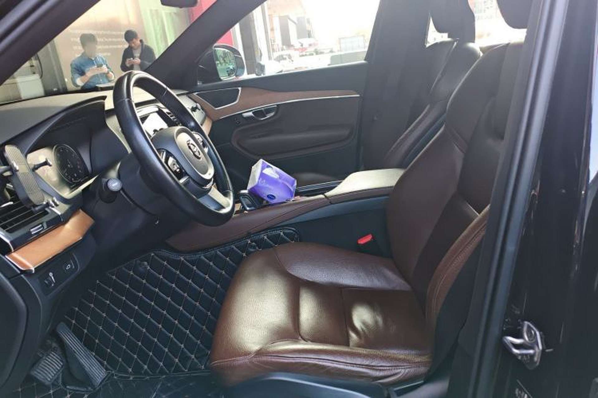 Used Volvo XC90 2021 B5 SmartDrive Luxury Edition 5-seater Left Front Seat