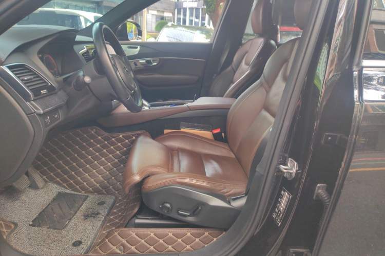 Used Volvo XC90 2021 B6 Luxury Smart Edition 7-Seater Left Front Seat