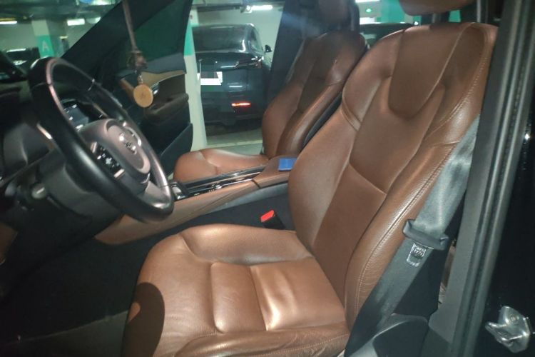 Used Volvo XC90 2021 B5 SmartDrive Luxury Edition 7 Seats Left Front Seat