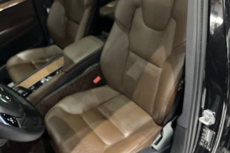 Used Volvo XC90 2021 B5 SmartDrive Luxury Edition 5-seater Left Front Seat