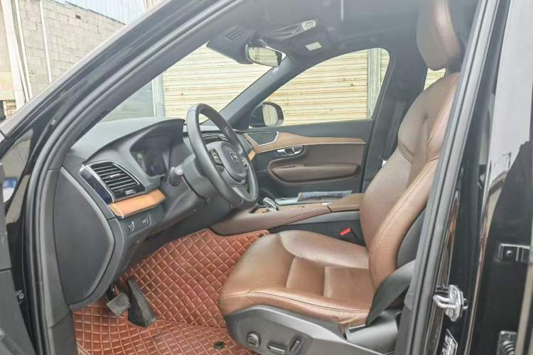 Used Volvo XC90 2021 B6 Zhiyi Luxury Edition 7-Seater Left Front Seat