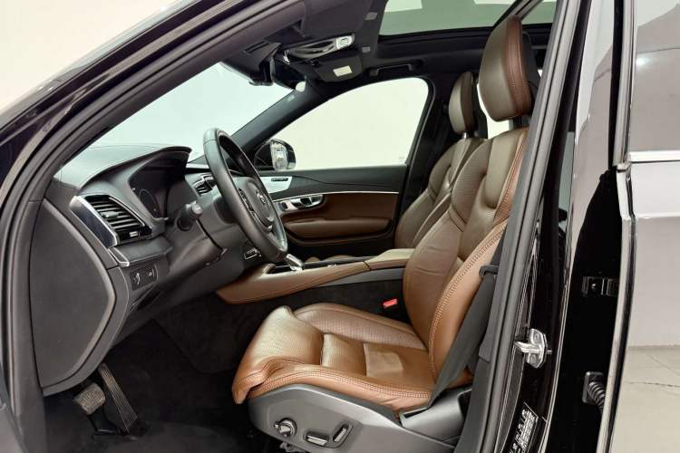 Used Volvo XC90 2021 B6 Luxury Smart Edition 7-Seater Left Front Seat