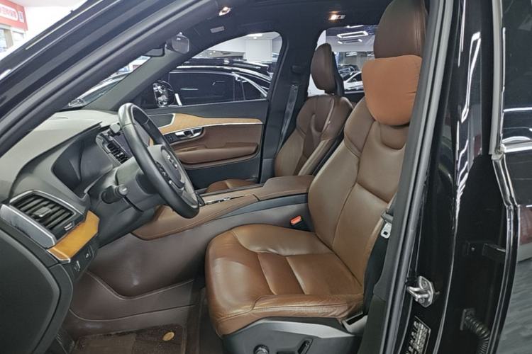Used Volvo XC90 2021 B5 SmartDrive Luxury Edition 5-seater Left Front Seat