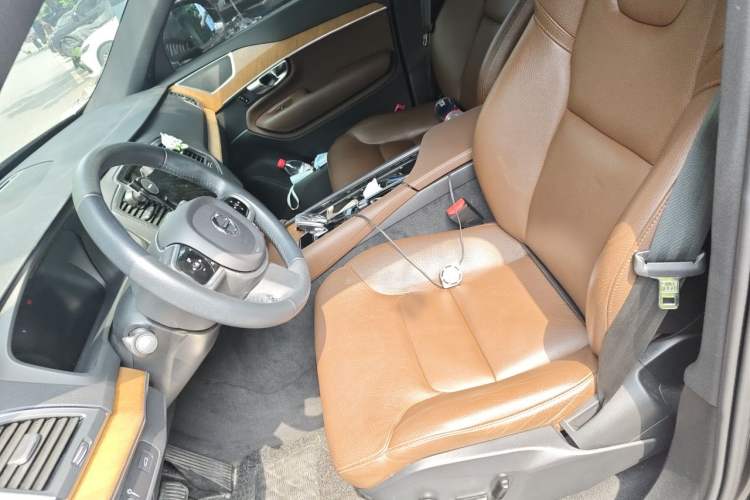 Used Volvo XC90 2021 B5 SmartDrive Luxury Edition 5-seater Left Front Seat