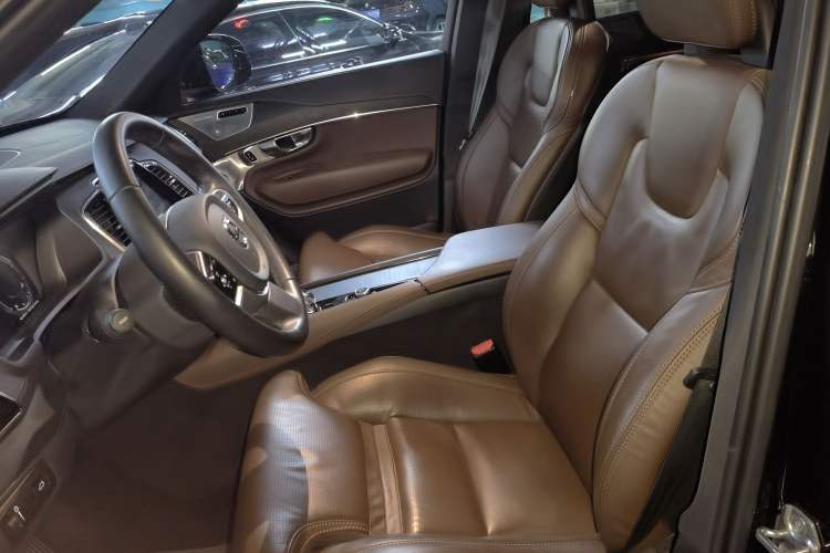 Used Volvo XC90 2021 B6 Luxury Smart Edition 7-Seater Left Front Seat