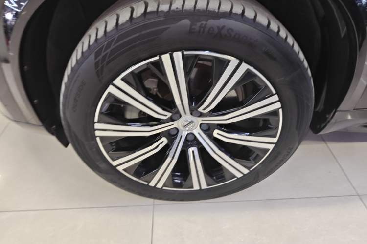 Used Volvo XC90 2021 B6 Zhiyi Luxury Edition 7-Seater Left Front Wheel Hub