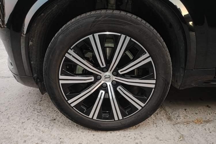 Used Volvo XC90 2021 B6 Zhiyi Luxury Edition 7-Seater Left Front Wheel Hub