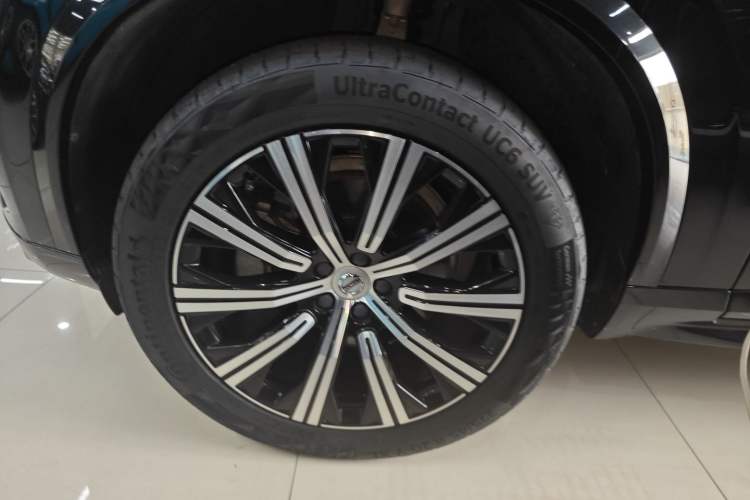 Used Volvo XC90 2021 B6 Zhiyi Luxury Edition 7-Seater Left Front Wheel Hub