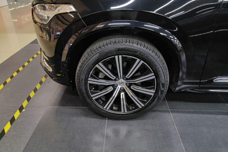 Used Volvo XC90 2021 B6 Zhiyi Luxury Edition 7-Seater Left Front Wheel Hub