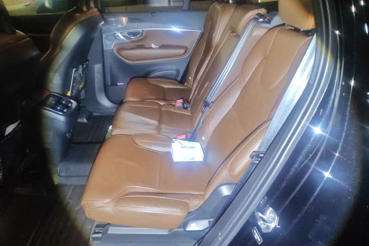 Used Volvo XC90 2021 B6 Luxury Smart Edition 7-Seater Left Rear Seat