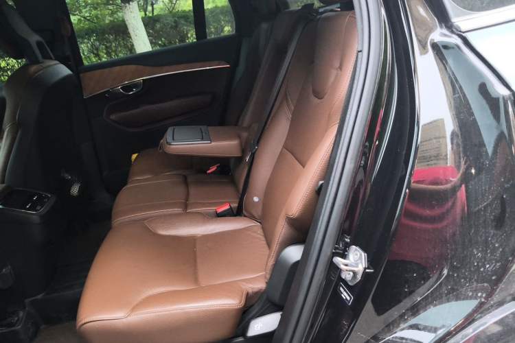 Used Volvo XC90 2021 B5 SmartDrive Luxury Edition 7 Seats Left Rear Seat