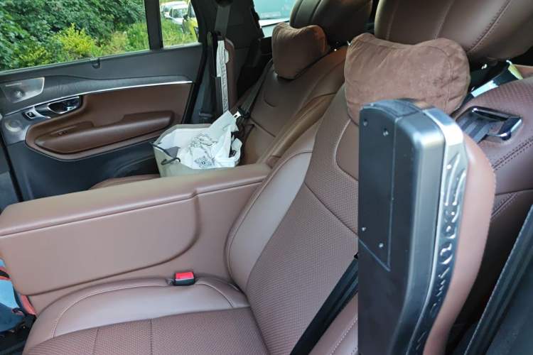 Used Volvo XC90 2021 B6 Luxury Smart Edition 7-Seater Left Rear Seat