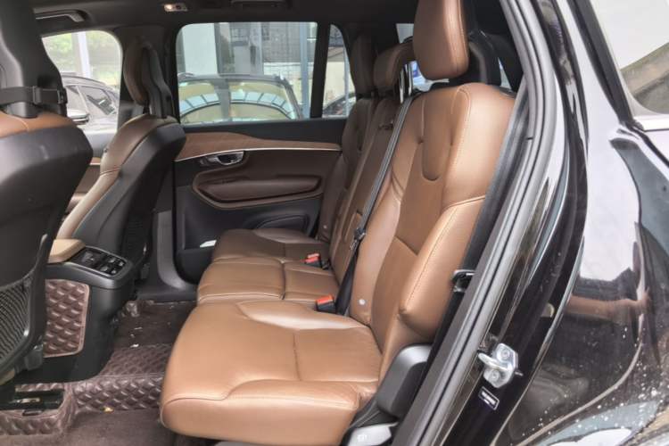 Used Volvo XC90 2021 B5 SmartDrive Luxury Edition 7 Seats Left Rear Seat