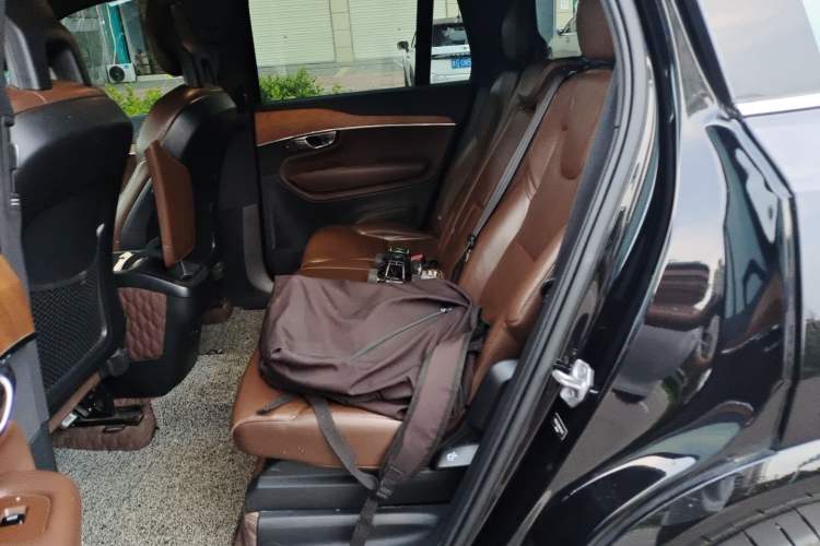 Used Volvo XC90 2021 B5 SmartDrive Luxury Edition 5-seater Left Rear Seat