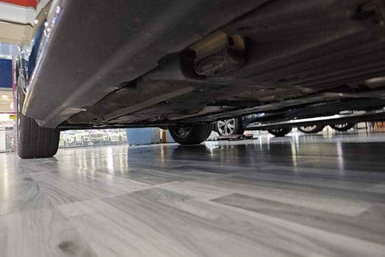 Used Volvo XC90 2021 B5 SmartDrive Luxury Edition 5-seater Left Side Sill
