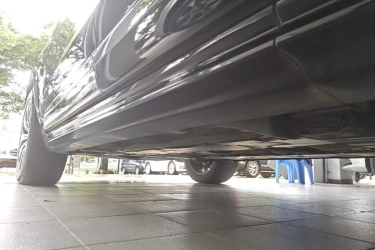 Used Volvo XC90 2021 B5 SmartDrive Luxury Edition 7 Seats Left Side Sill