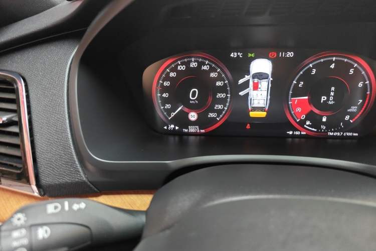Used Volvo XC90 2021 B6 Zhiyi Luxury Edition 7-Seater Odometer Close Up