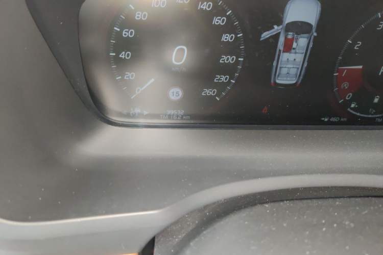Used Volvo XC90 2021 B6 Zhiyi Luxury Edition 7-Seater Odometer Close Up