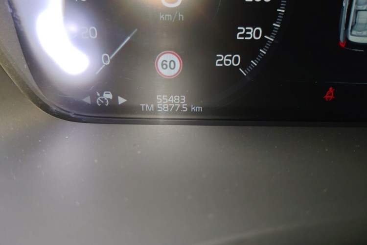 Used Volvo XC90 2021 B6 Zhiyi Luxury Edition 7-Seater Odometer Close Up