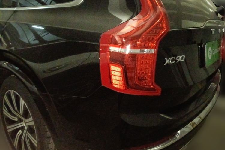 Used Volvo XC90 2021 B6 Luxury Smart Edition 7-Seater Rear Left 45 Deg