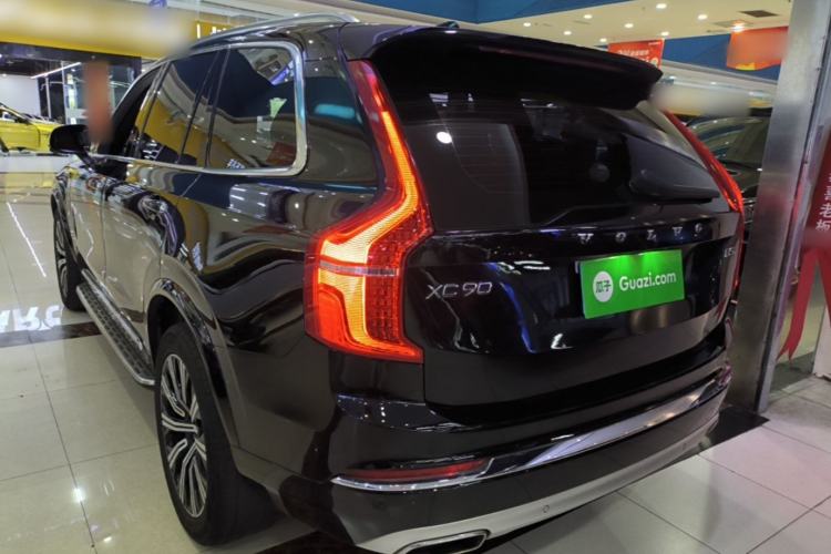 Used Volvo XC90 2021 B5 SmartDrive Luxury Edition 5-seater Rear Left 45 Deg