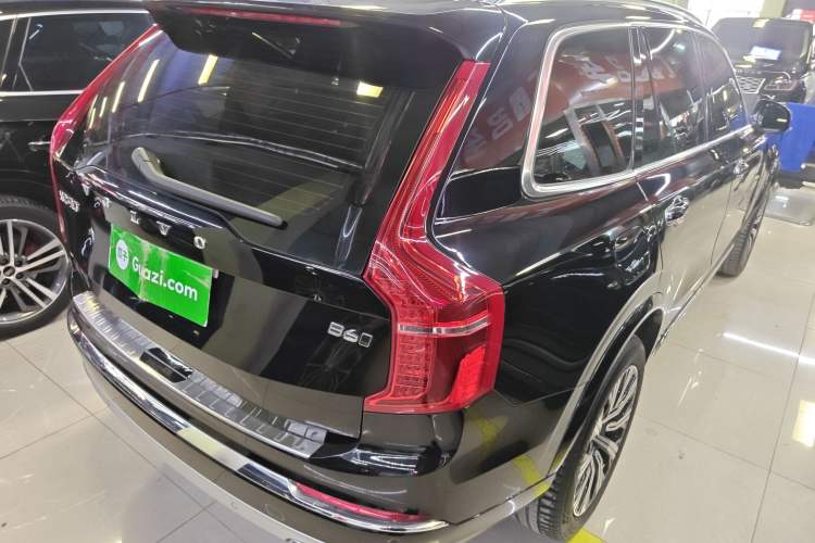 Used Volvo XC90 2021 B6 Zhiyi Luxury Edition 7-Seater Rear Right 45 Deg