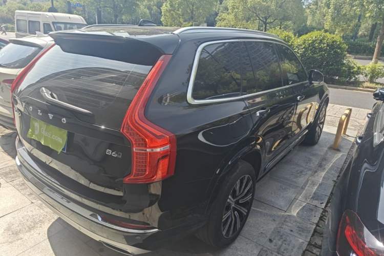 Used Volvo XC90 2021 B6 Luxury Smart Edition 7-Seater Rear Right 45 Deg