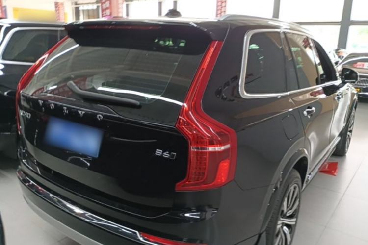 Used Volvo XC90 2021 B6 Luxury Smart Edition 7-Seater Rear Right 45 Deg