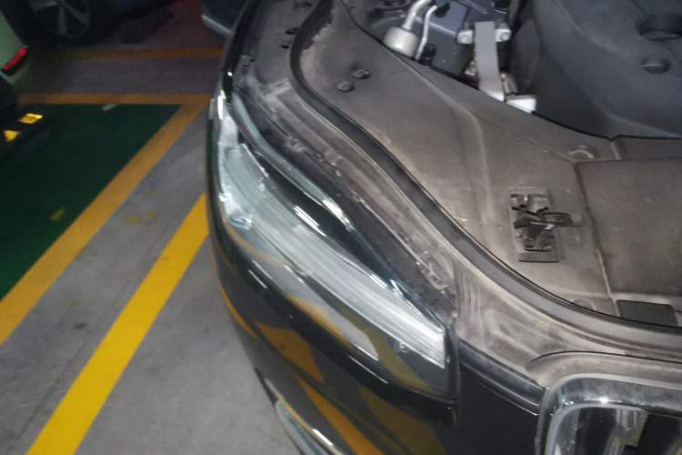 Used Volvo XC90 2021 B5 SmartDrive Luxury Edition 5-seater Right Front Headlight