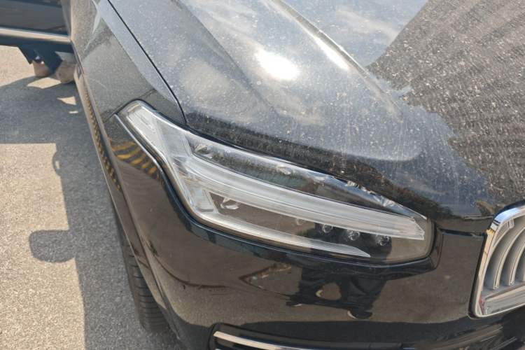 Used Volvo XC90 2021 B5 SmartDrive Luxury Edition 7 Seats Right Front Headlight