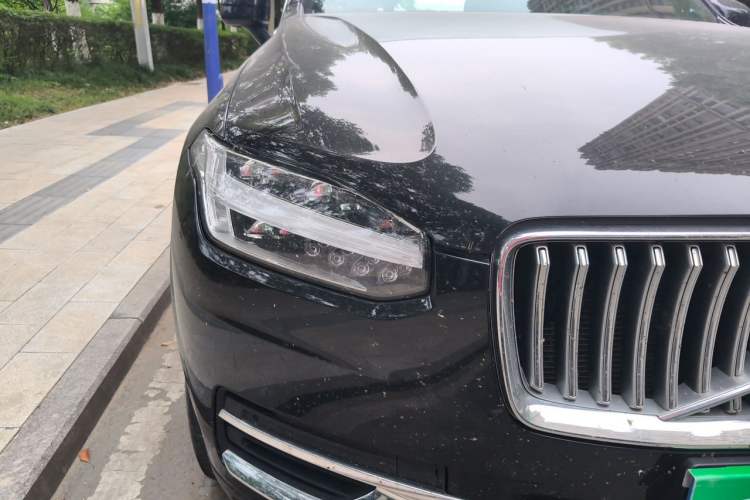 Used Volvo XC90 2021 B5 SmartDrive Luxury Edition 7 Seats Right Front Headlight