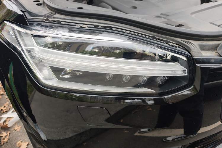 Used Volvo XC90 2021 B6 Zhiyi Luxury Edition 7-Seater Right Front Headlight