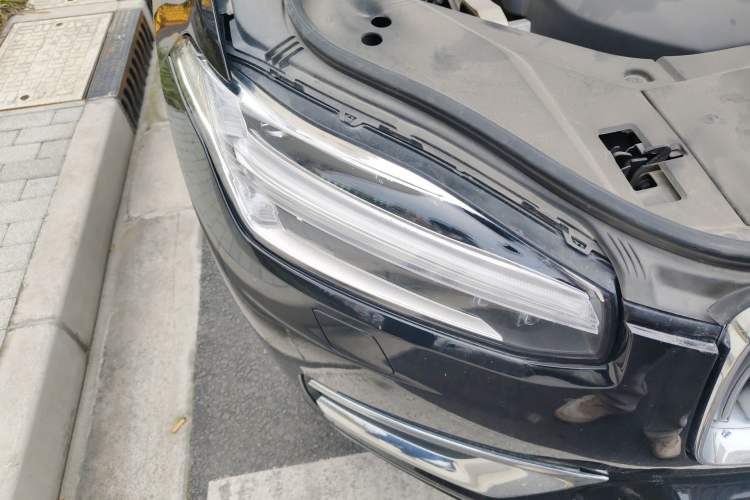 Used Volvo XC90 2021 B6 Luxury Smart Edition 7-Seater Right Front Headlight
