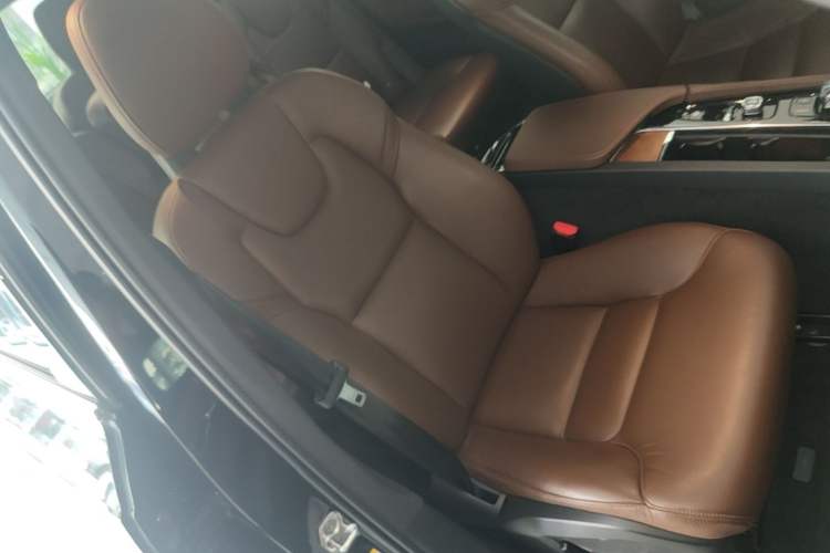 Used Volvo XC90 2021 B6 Zhiyi Luxury Edition 7-Seater Right Front Seat