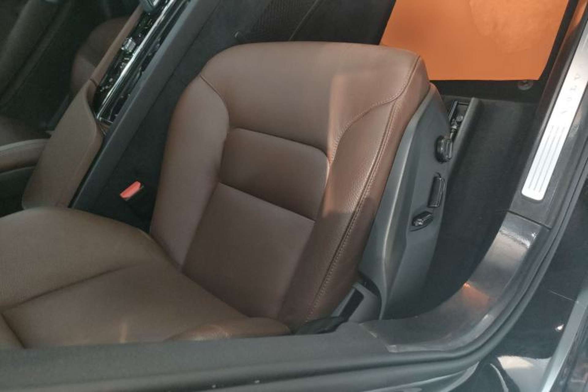 Used Volvo XC90 2021 B5 SmartDrive Luxury Edition 5-seater Right Front Seat