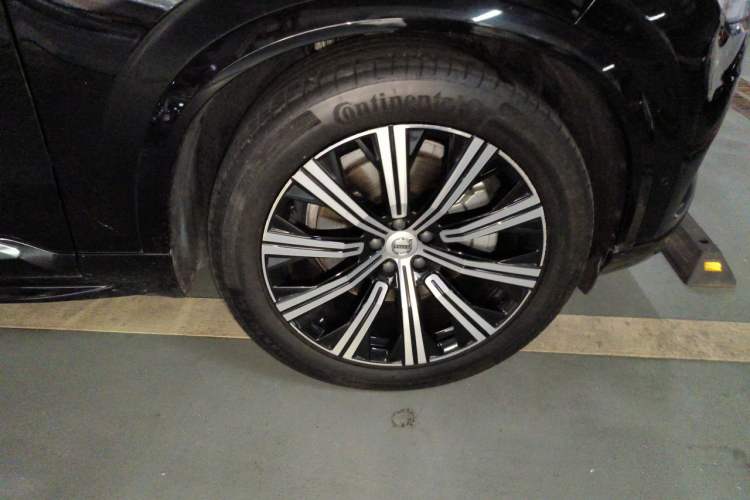 Used Volvo XC90 2021 B6 Zhiyi Luxury Edition 7-Seater Right Front Wheel Hub