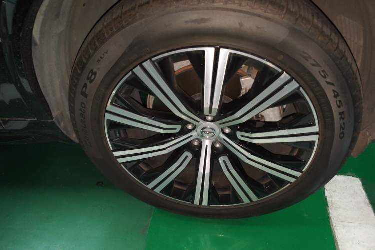 Used Volvo XC90 2021 B6 Zhiyi Luxury Edition 7-Seater Right Front Wheel Hub