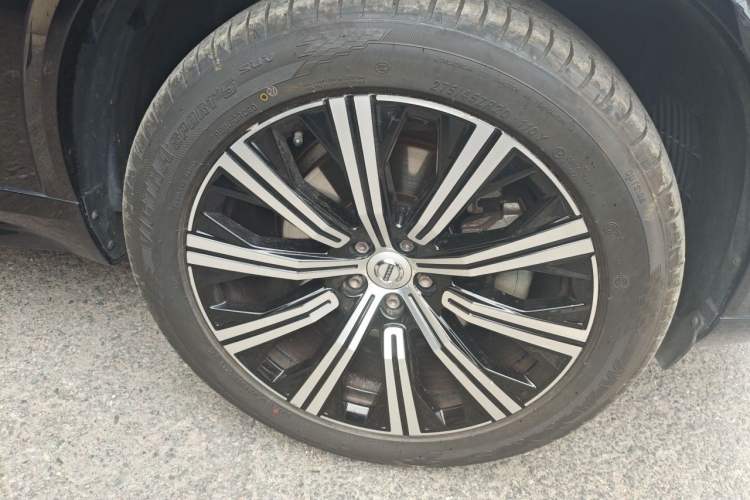 Used Volvo XC90 2021 B6 Zhiyi Luxury Edition 7-Seater Right Front Wheel Hub