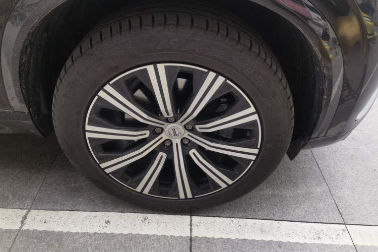 Used Volvo XC90 2021 B6 Zhiyi Luxury Edition 7-Seater Right Front Wheel Hub
