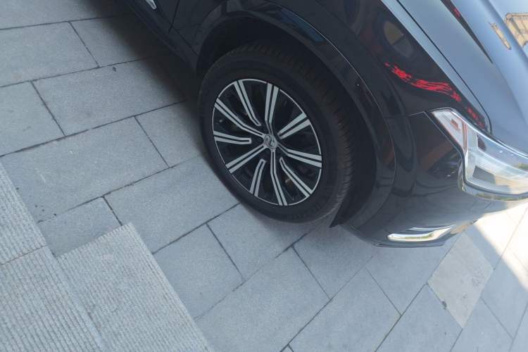 Used Volvo XC90 2021 B6 Zhiyi Luxury Edition 7-Seater Right Front Wheel Hub