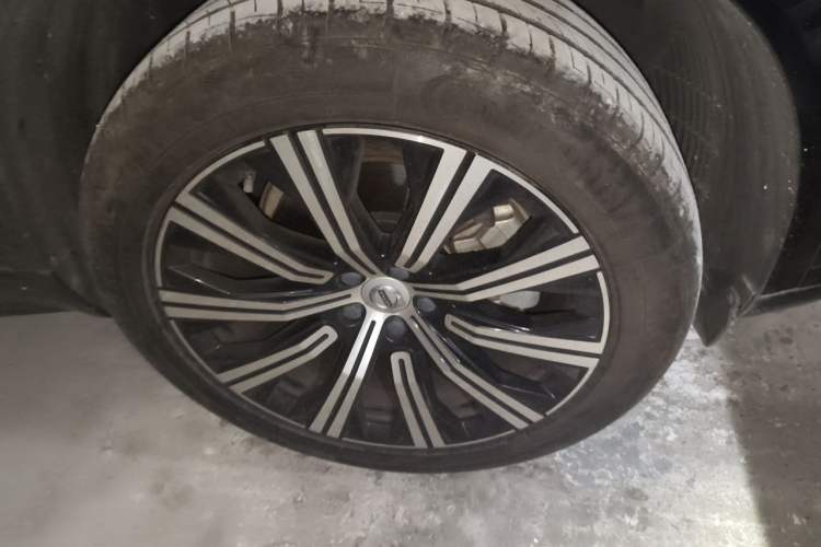 Used Volvo XC90 2021 B6 Zhiyi Luxury Edition 7-Seater Right Front Wheel Hub