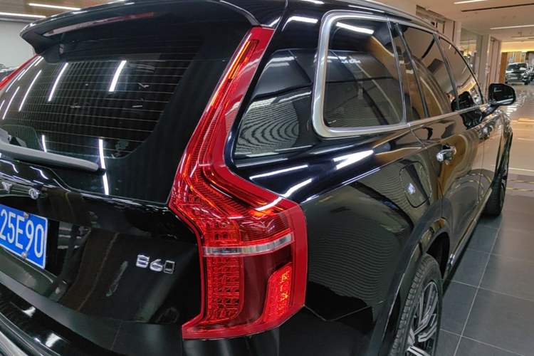 Used Volvo XC90 2021 B6 Zhiyi Luxury Edition 7-Seater Right Rear Taillight