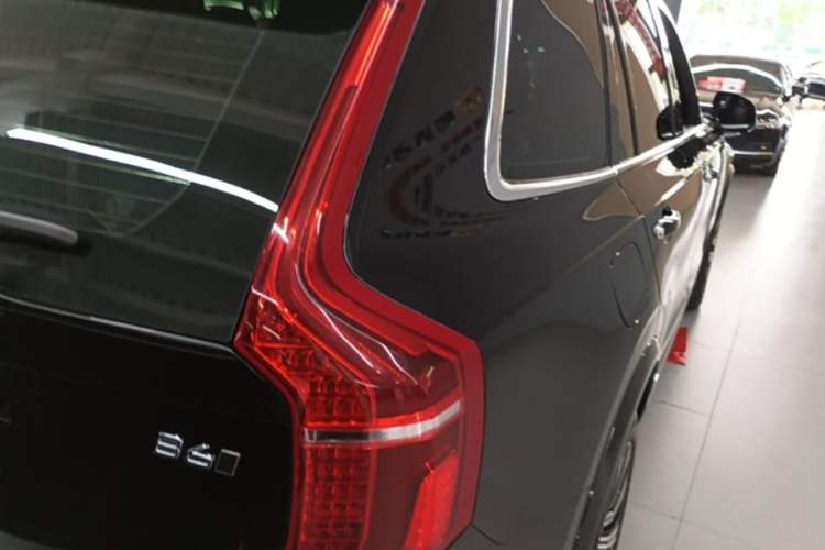Used Volvo XC90 2021 B6 Luxury Smart Edition 7-Seater Right Rear Taillight