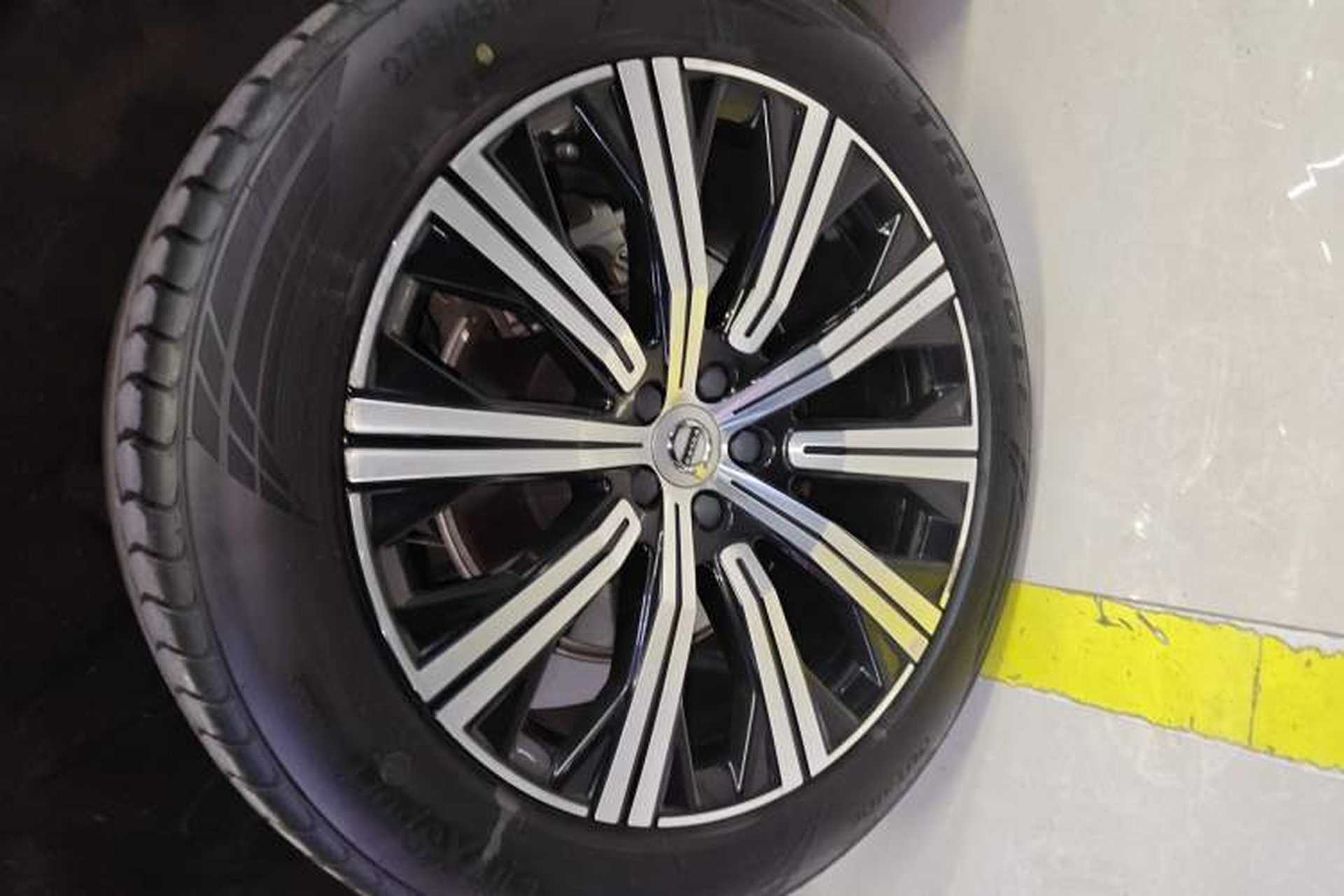 Used Volvo XC90 2021 B6 Zhiyi Luxury Edition 7-Seater Right Rear Wheel Hub